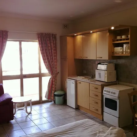 Aparthotel Clover Complex 2*