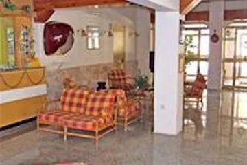 Clover Complex Aparthotel